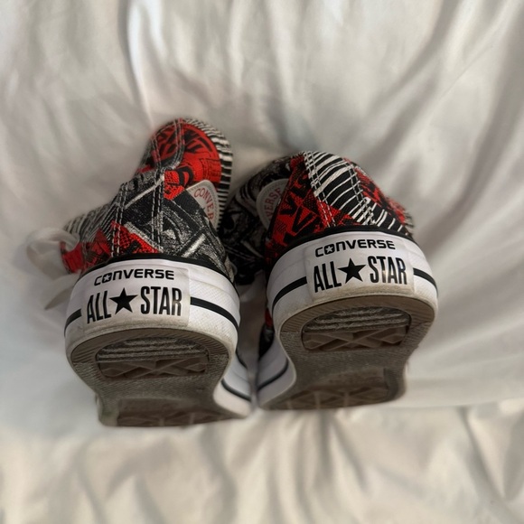 EUC Converse Chuck Taylor All Star Hi Vision Red Black Sneakers 158548F - Picture 4 of 6